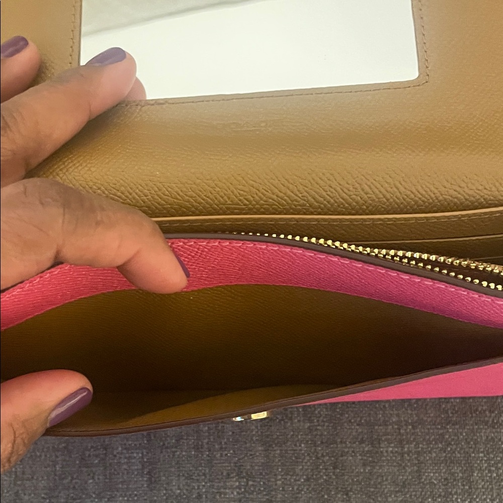 Coach Fuchsia Crossgrain Envelope Leather Crossbody/Wristlet - Picture 4 of 16